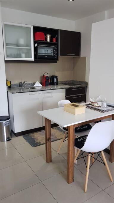 Palermo Q. Gurruchaga Y La Emblemática Corrientes Apartamento